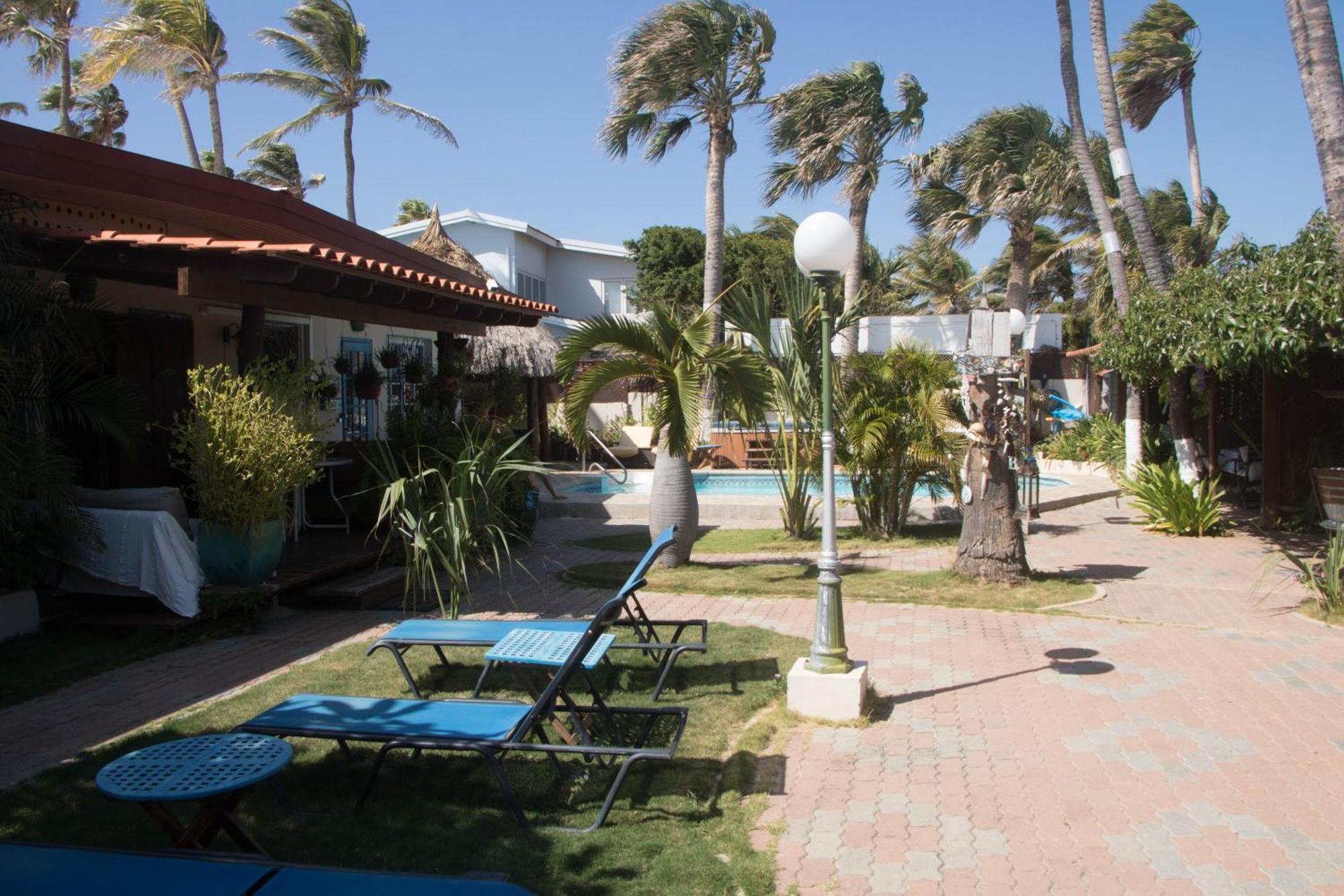 Aruba Sunset Beach Studios Palm Beach ภายนอก รูปภาพ